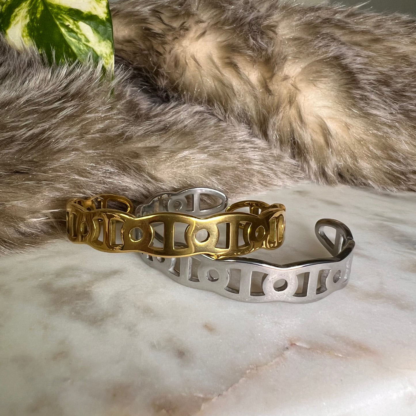 Knot Bangle